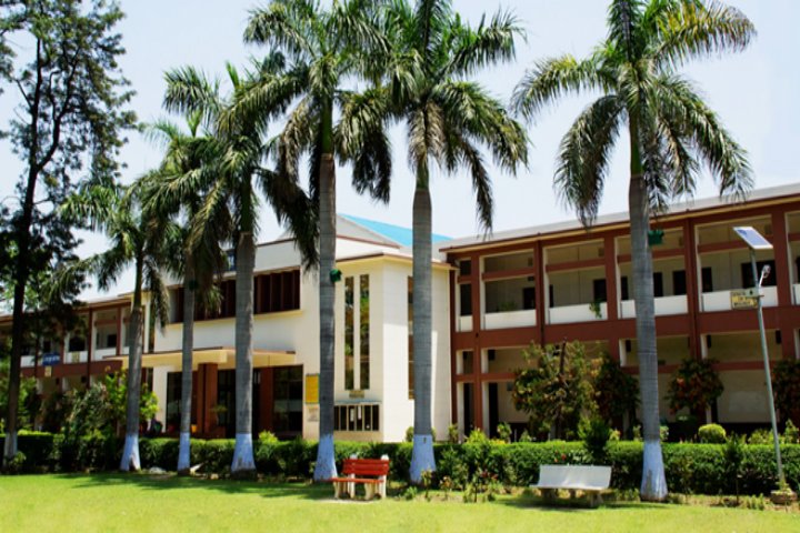 https://cache.careers360.mobi/media/colleges/social-media/media-gallery/14696/2018/9/11/Campus View of  AS College Khanna_Campus-view.jpg